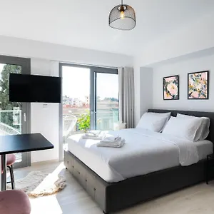 Velvet Luxury In The Center By Binobi! Daire